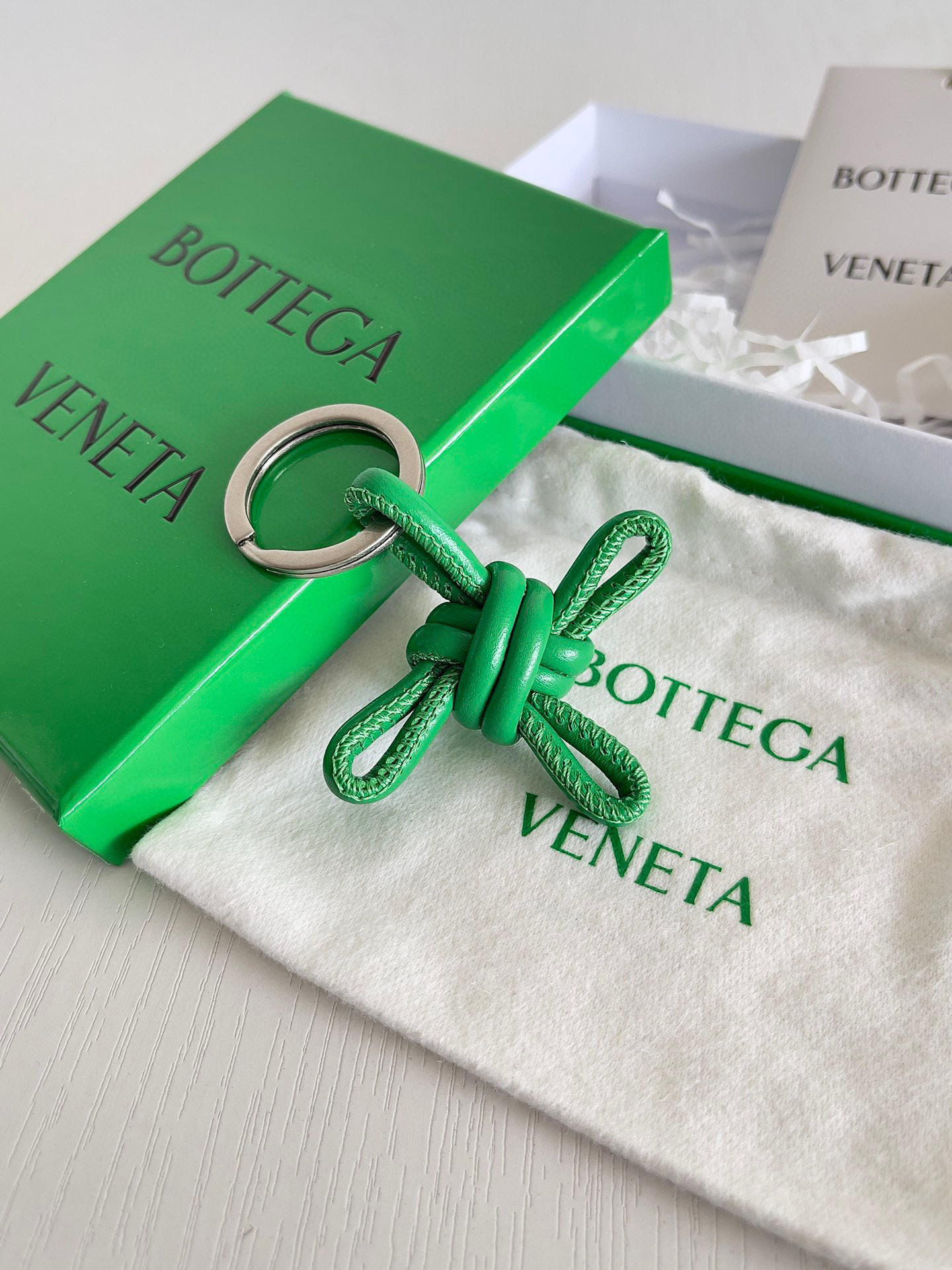 보테가베네타 Bottega Veneta