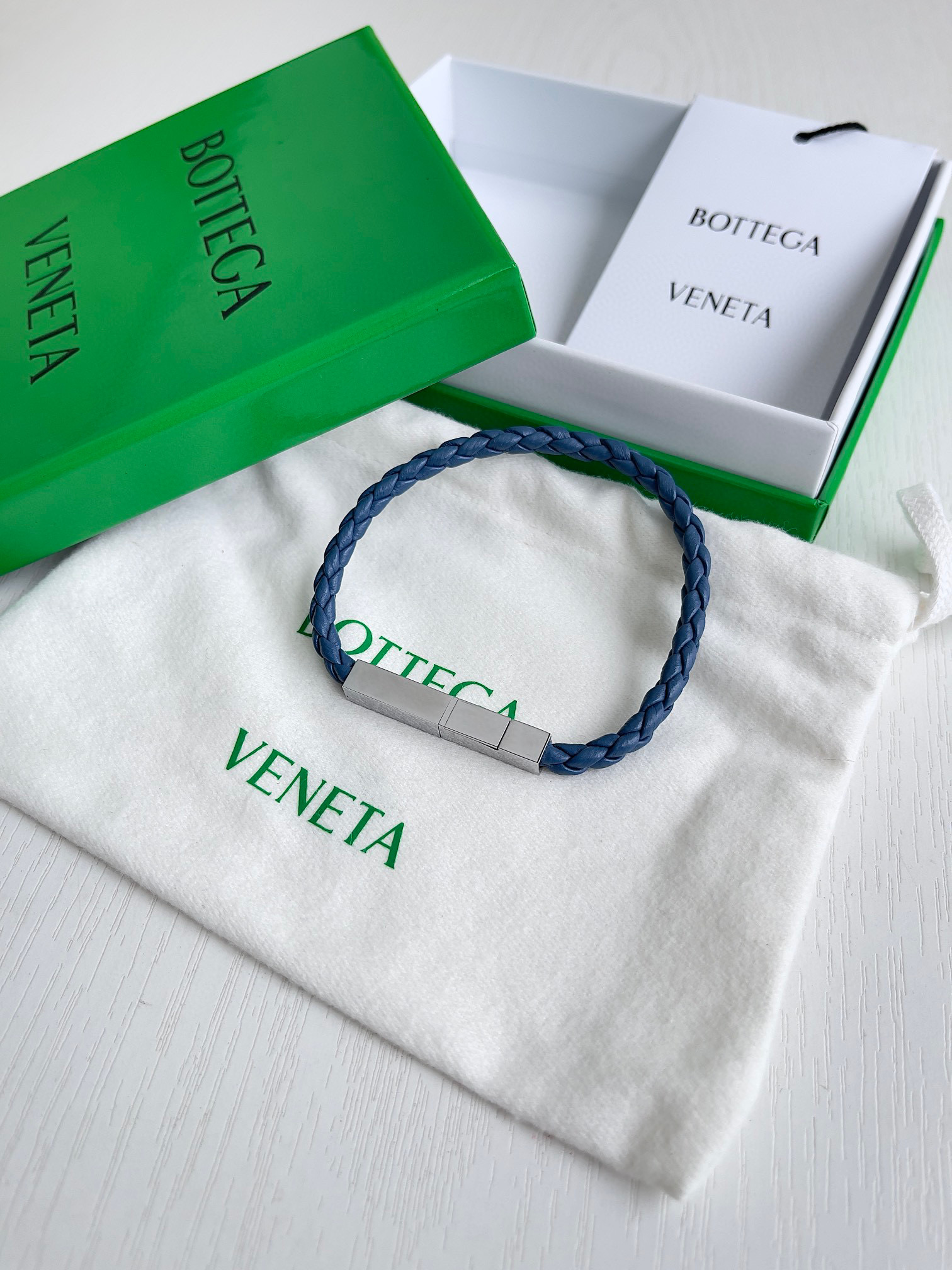 보테가 베네타 Bottega Veneta 팔찌