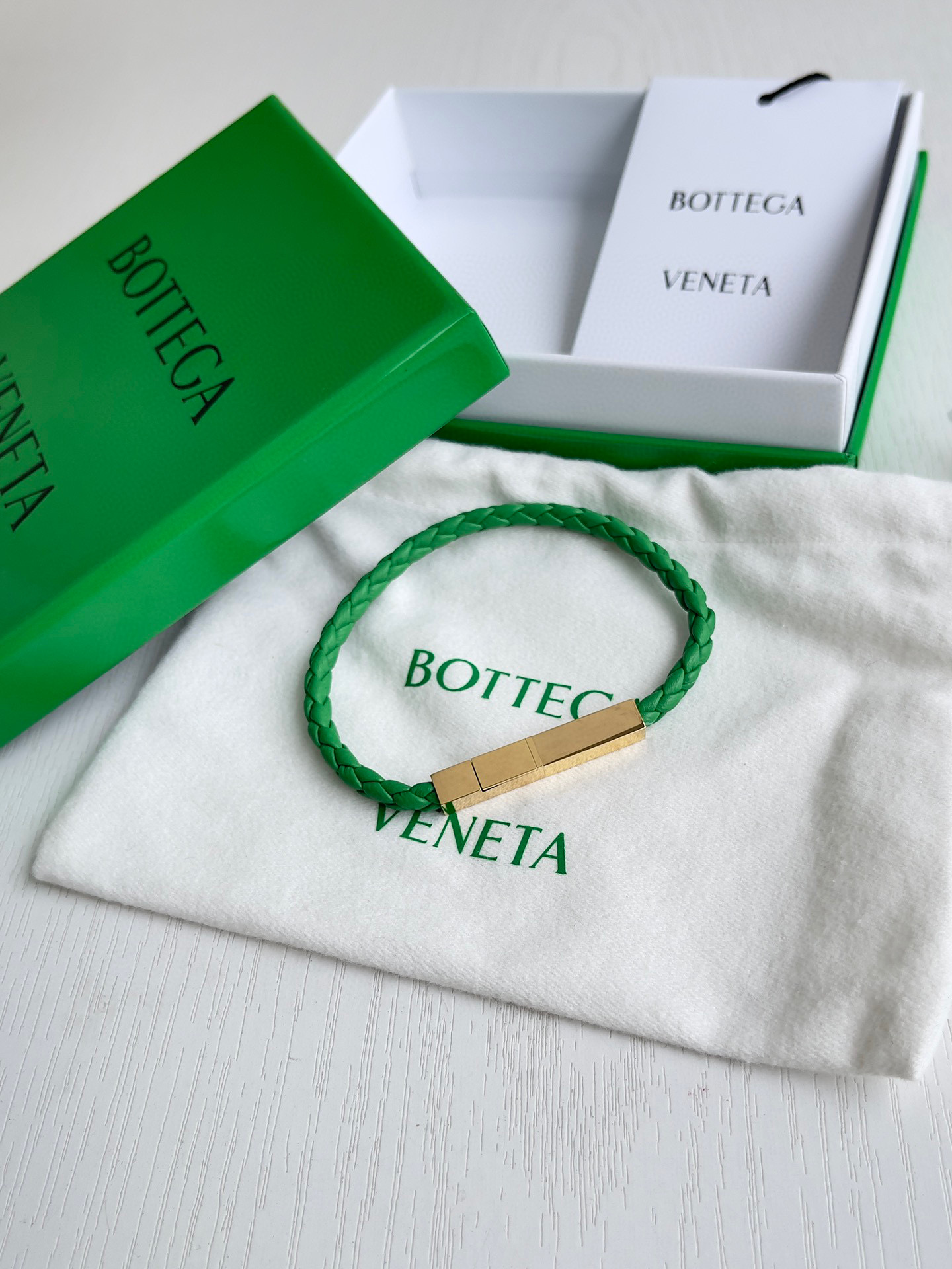 보테가 베네타 Bottega Veneta 팔찌