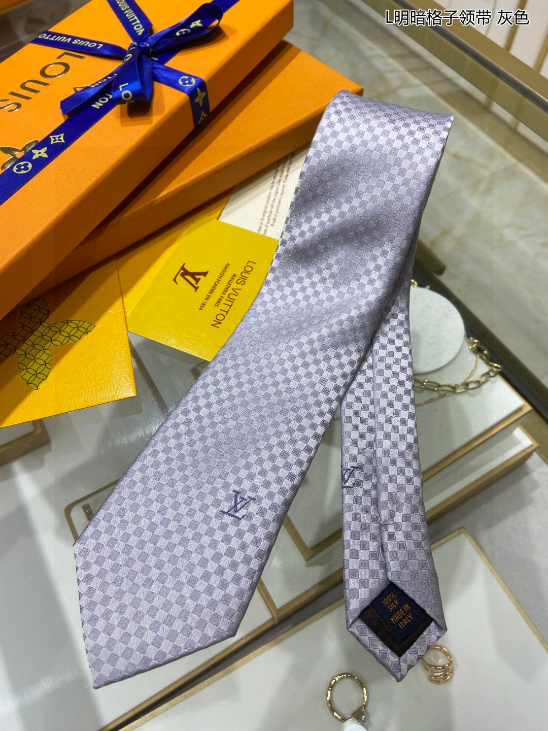 루이비통 Louis Vuitton 넥타이