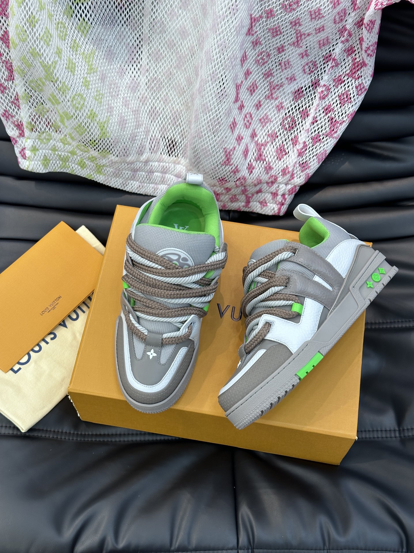 루이비통 Louis Vuitton 스니커즈