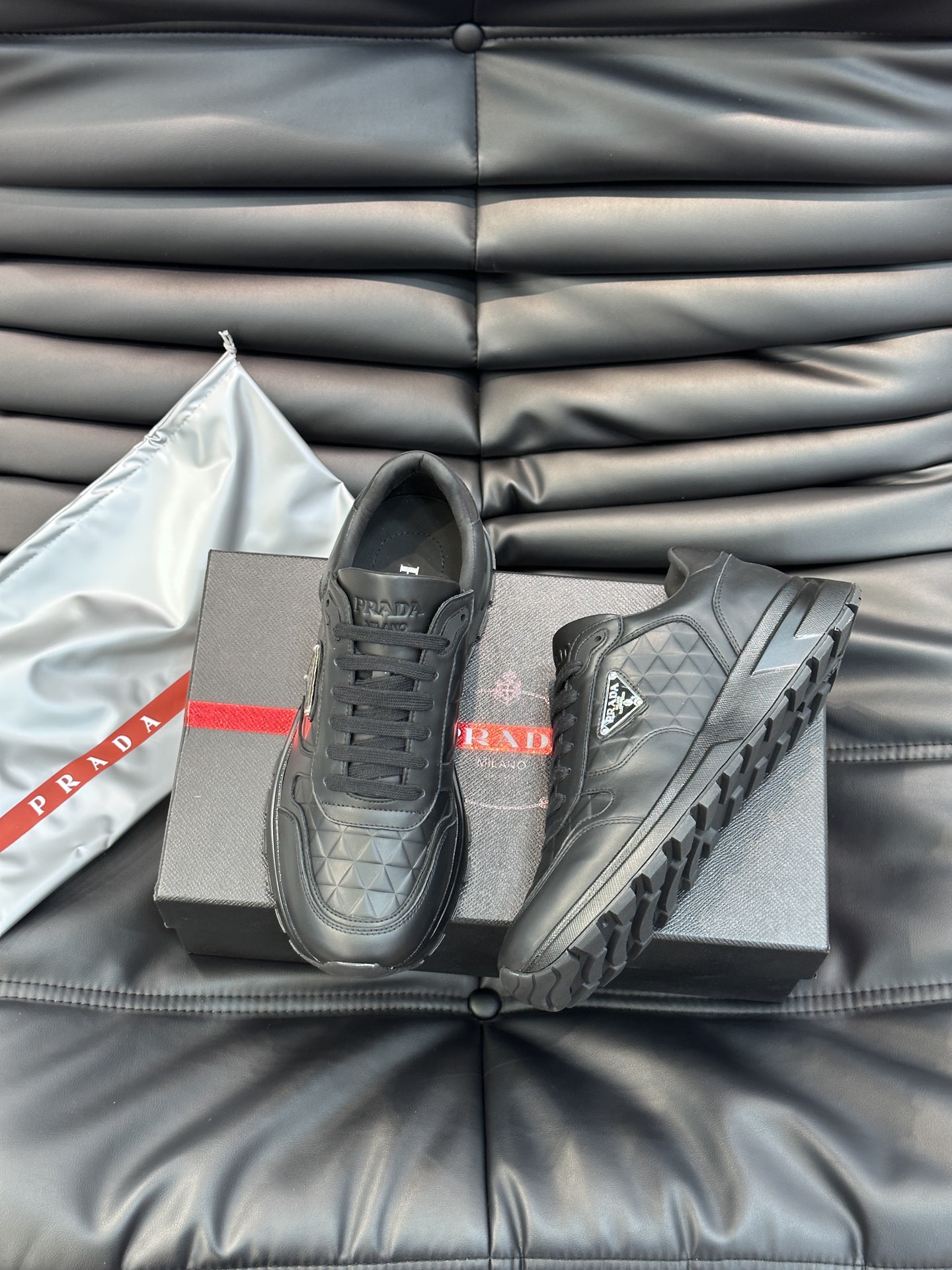 프라다 Prada 스니커즈