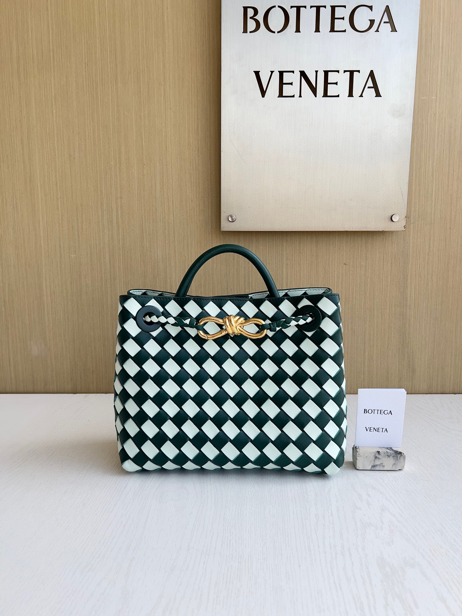 보테가베네타 Bottega Veneta 스몰 안디아모 Andiamo 743568