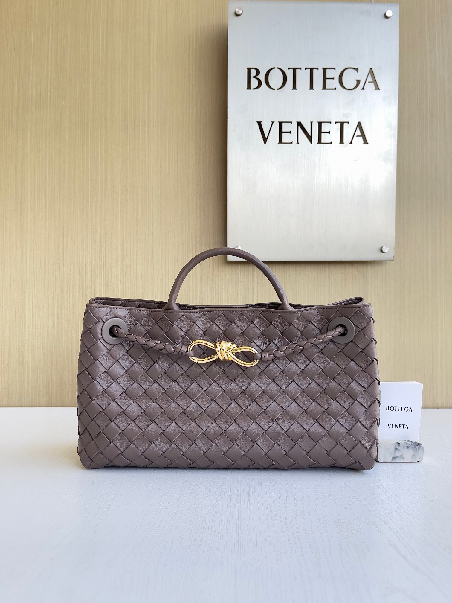 보테가베네타 Bottega Veneta 스몰 E/W 안디아모 Andiamo 754990