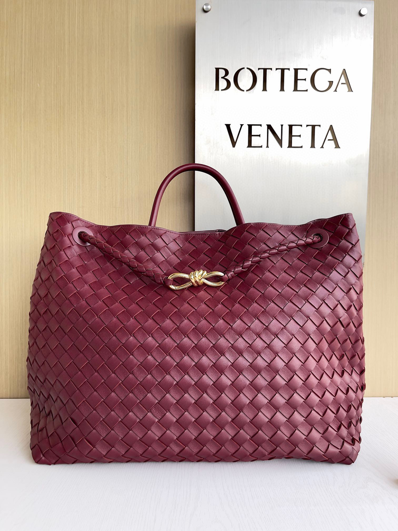 보테가베네타 Bottega Veneta Andiamo 743575