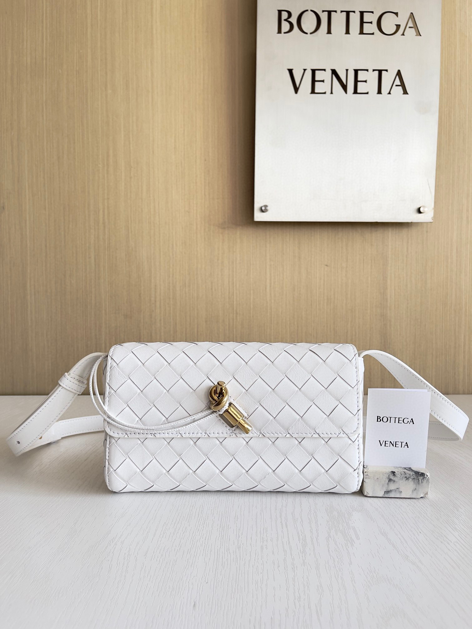 보테가베네타 Bottega Veneta Andiamo 755545