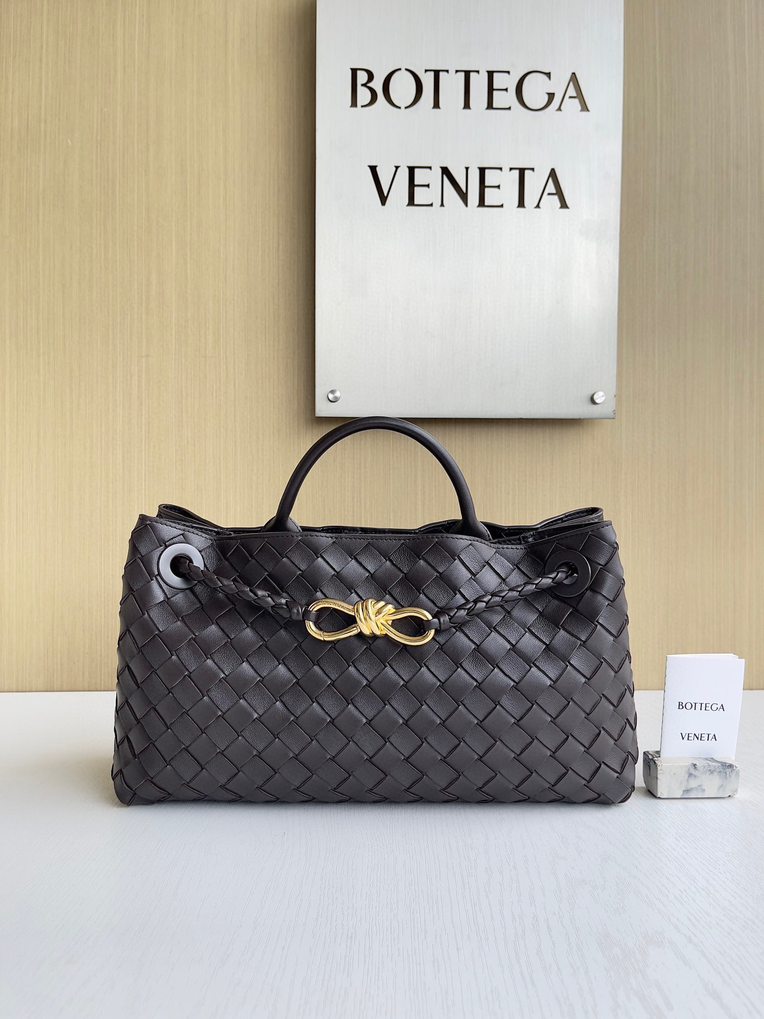 보테가베네타 Bottega Veneta 스몰 E/W 안디아모 Andiamo 754990