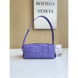 보테가베네타 Bottega Veneta 스몰 브릭 카세트 Brick Cassette 729166