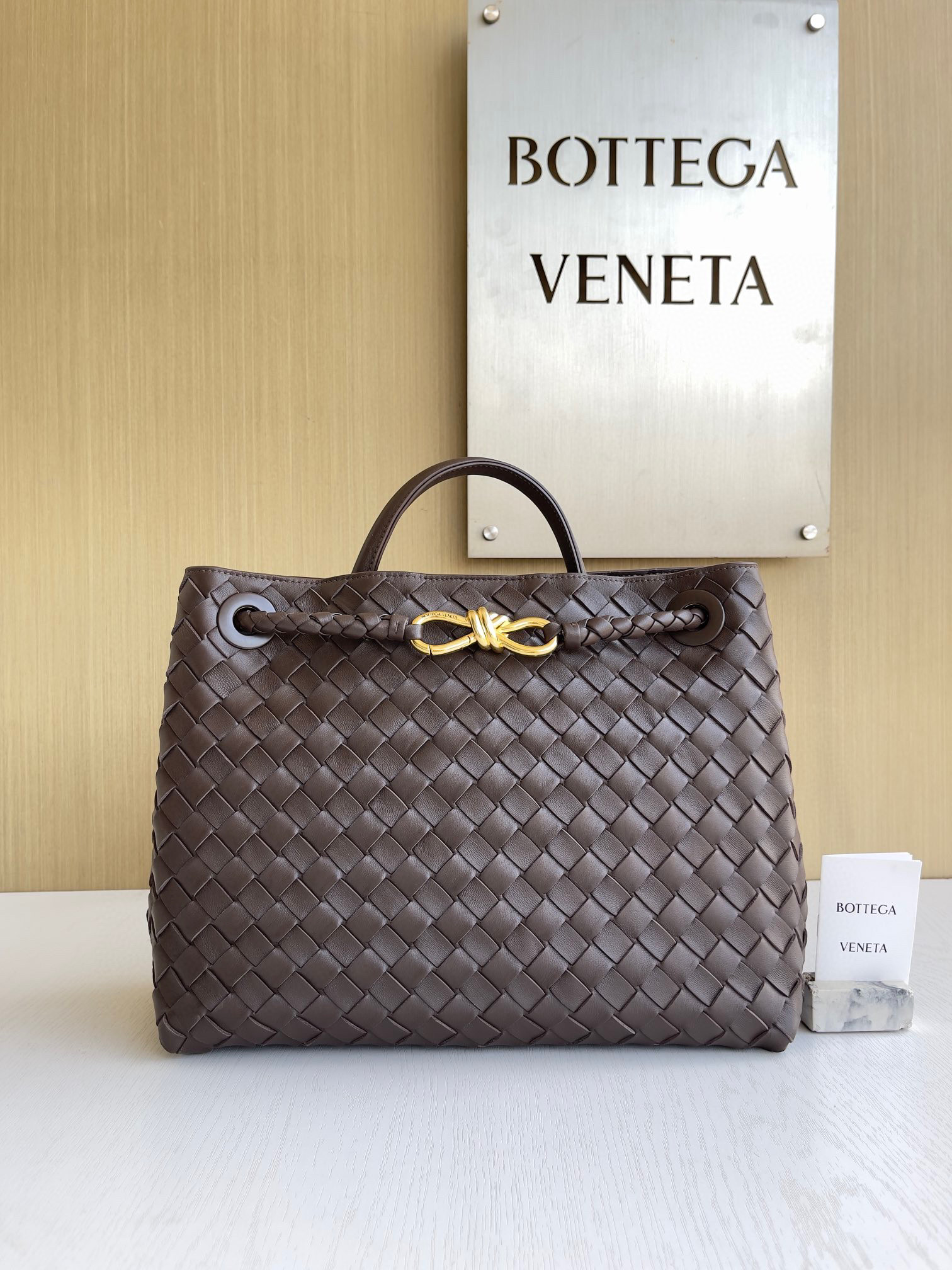 보테가베네타 Bottega Veneta 스몰 안디아모 Andiamo 743572