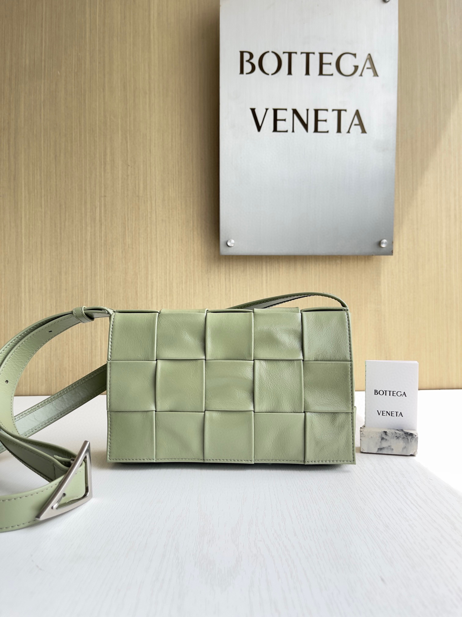 보테가베네타 Bottega Veneta Cassette 카세트 667298