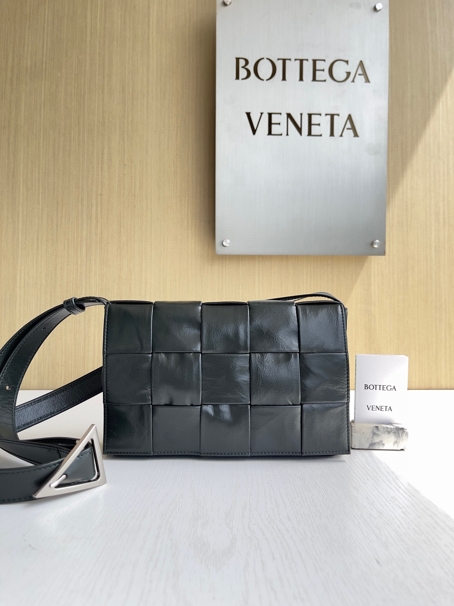 보테가베네타 Bottega Veneta Cassette 카세트 667298