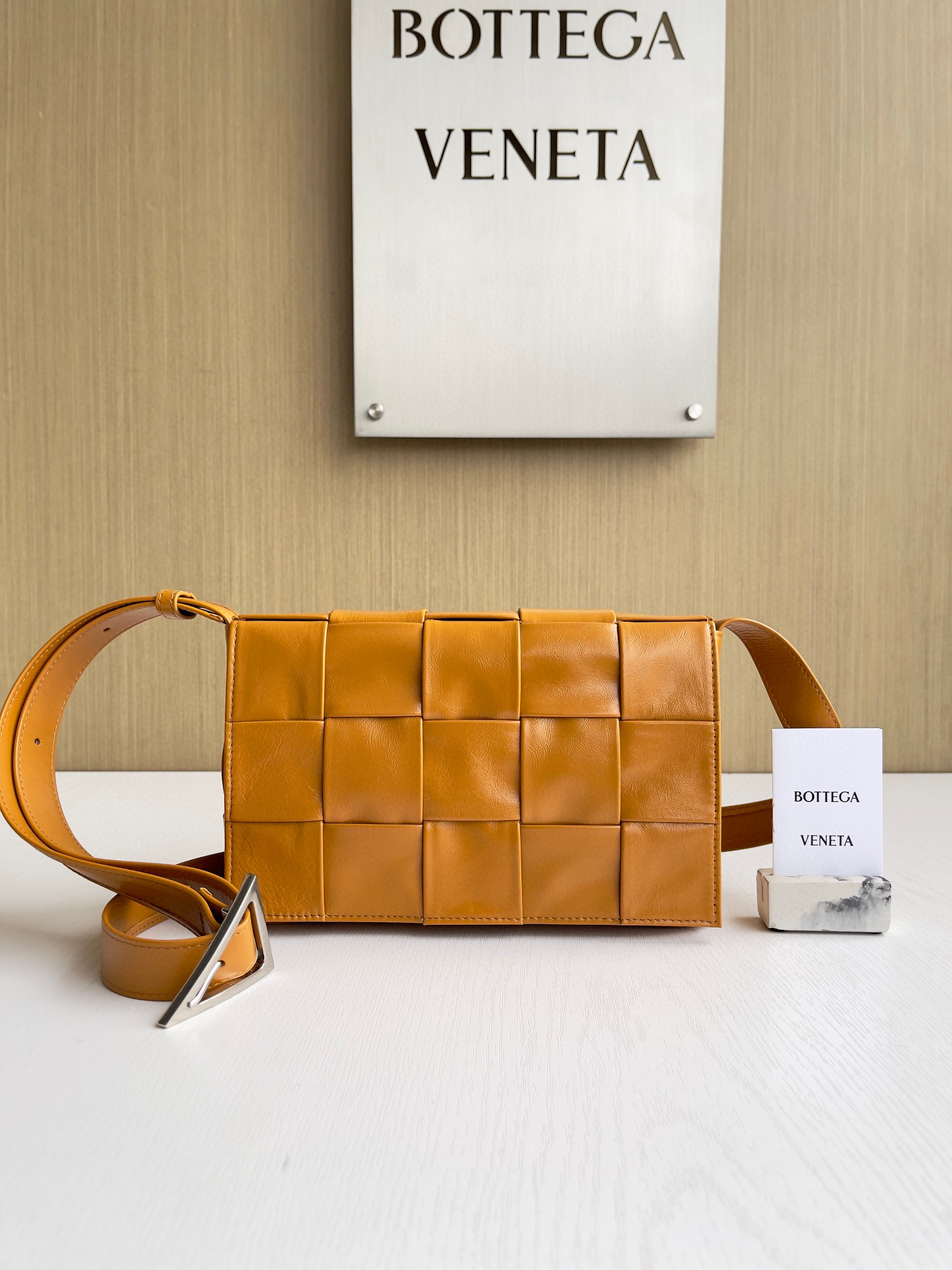 보테가베네타 Bottega Veneta Cassette 카세트 667298