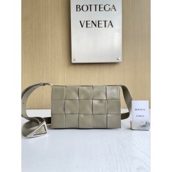 보테가베네타 Bottega Veneta Cassette 카세트 667298