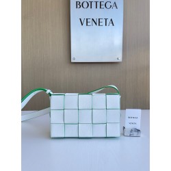 보테가베네타 Bottega Veneta Cassette 카세트 578004