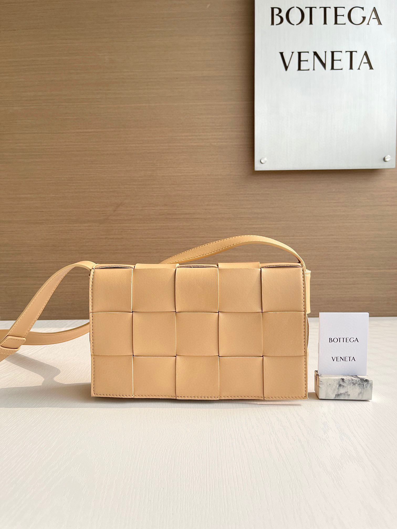 보테가베네타 Bottega Veneta Cassette 카세트 578004