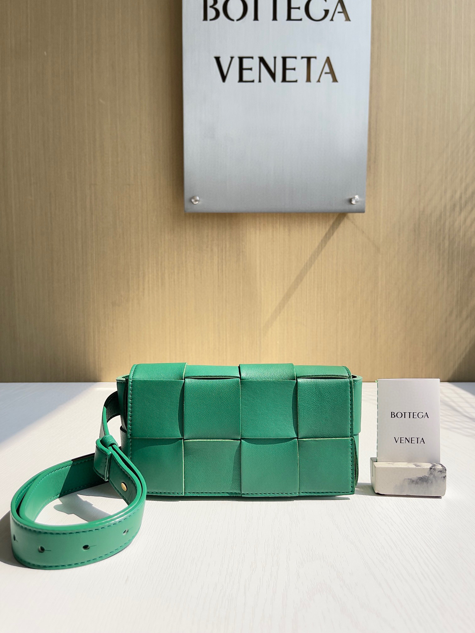 보테가베네타 Bottega Veneta Cassette 639367