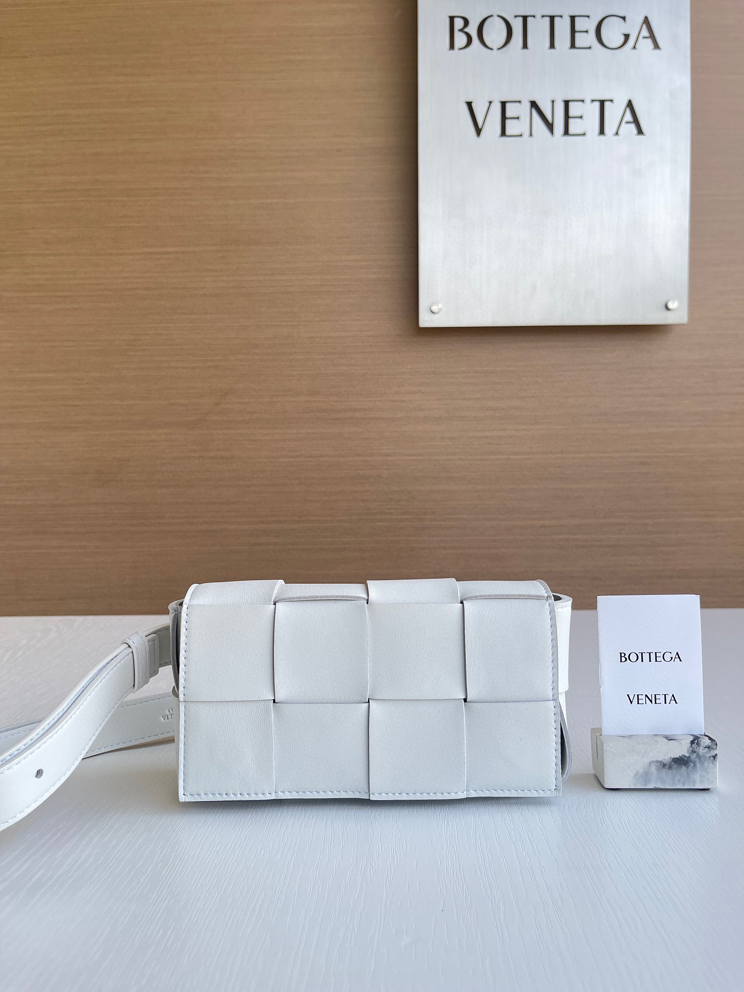 보테가베네타 Bottega Veneta Cassette 카세트 639367