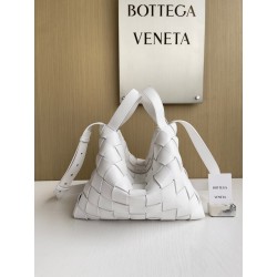 보테가베네타 Bottega Veneta 볼링 카세트 Cassette 730327