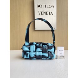 보테가베네타 Bottega Veneta 스몰 브릭 카세트 Brick Cassette 736233