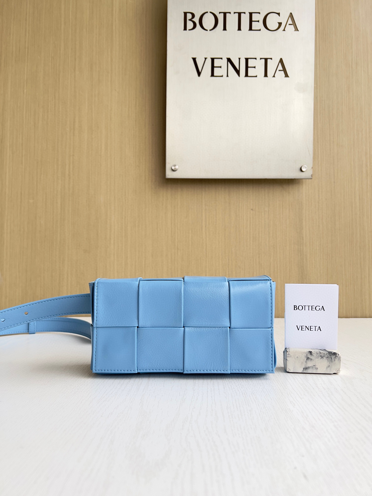 보테가베네타 Bottega Veneta 카세트 벨트 백 Cassette 651053