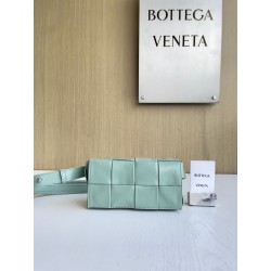 보테가베네타 Bottega Veneta 카세트 벨트 백 Cassette 651053