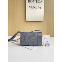 보테가베네타 Bottega Veneta 스몰 카세트 Cassette 730848