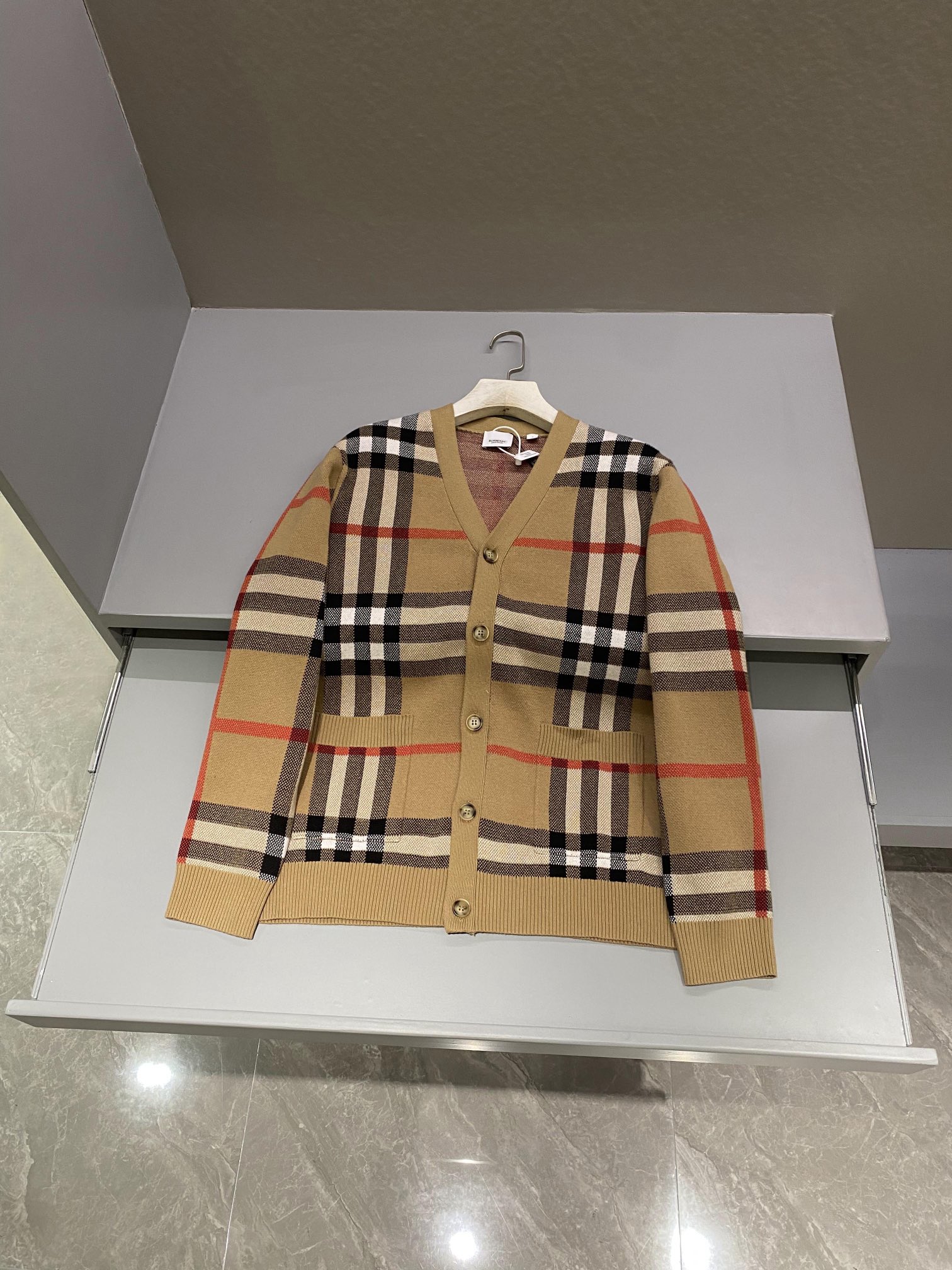 버버리 Burberry 가디건