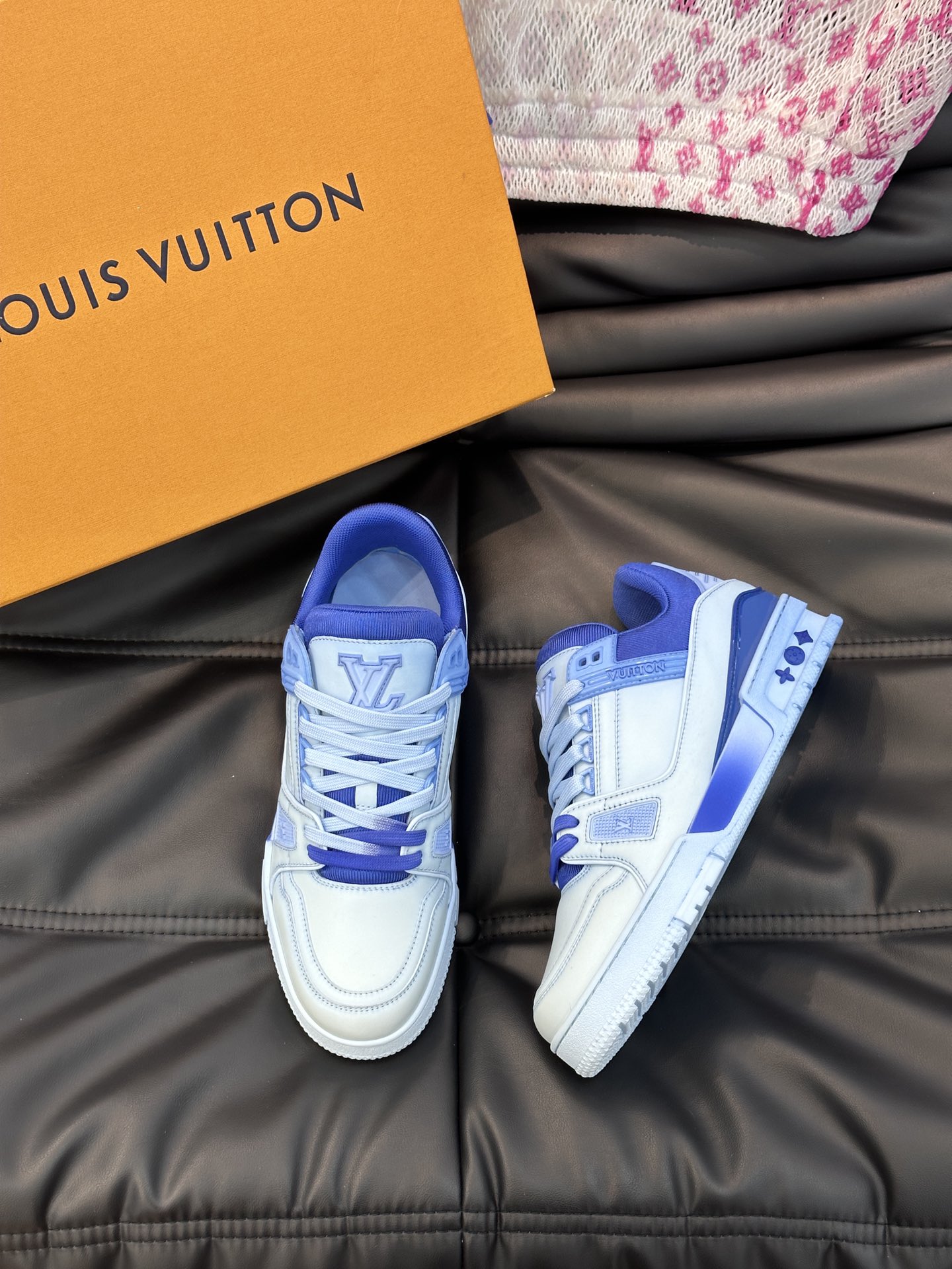 루이비통 Louis Vuitton 스니커즈
