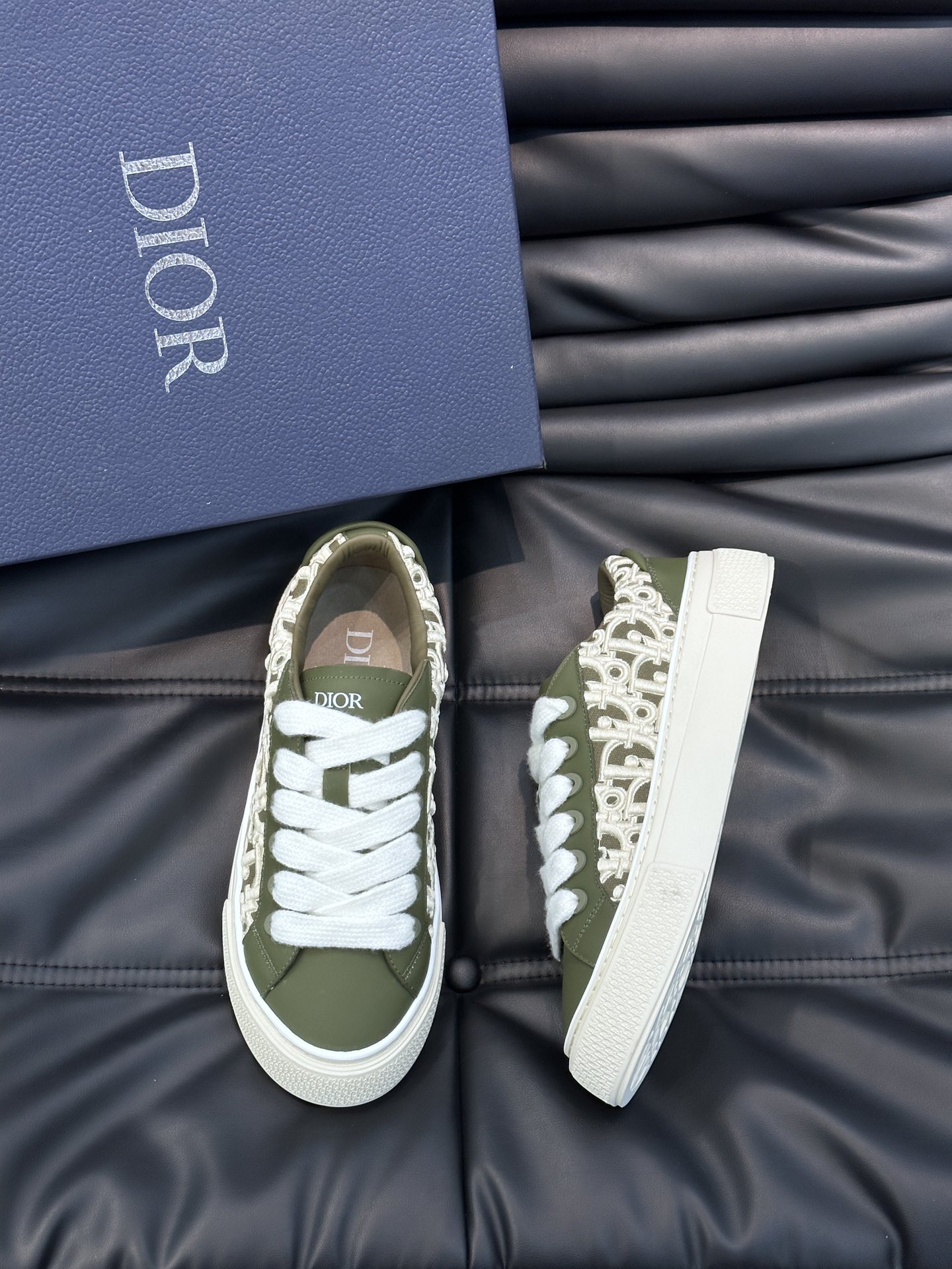 디올 Dior 스니커즈