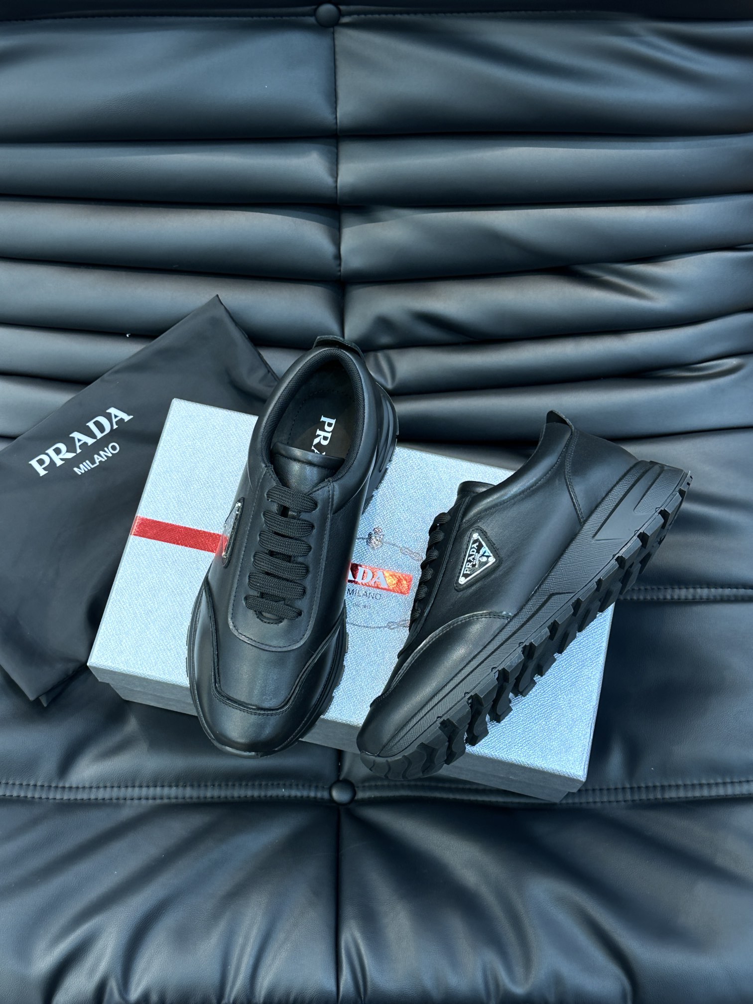 프라다 Prada 스니커즈