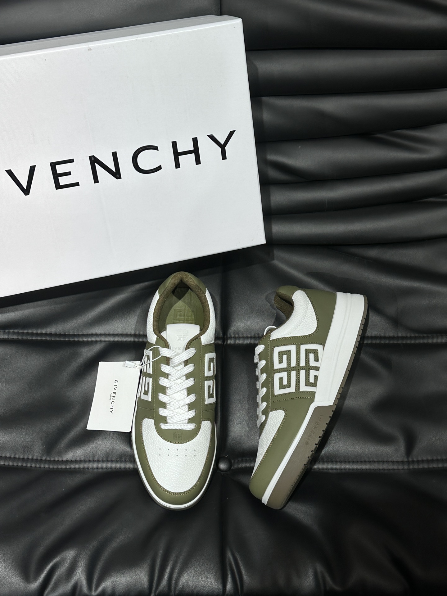 지방시 Givenchy 스니커즈