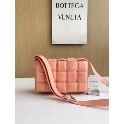 보테가 베네타 Bottega Veneta 랍스터 가루 Cassette 591970