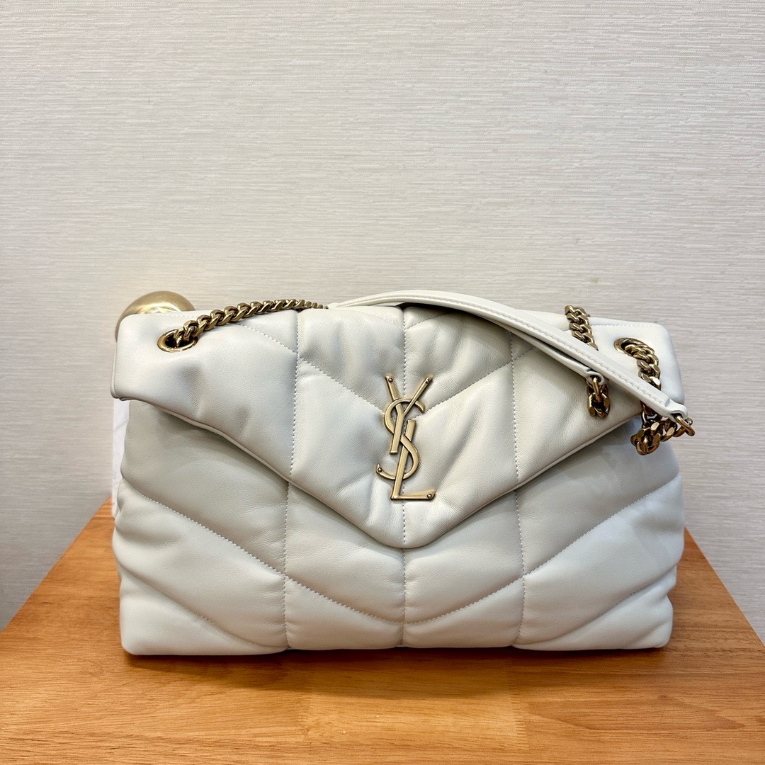 생로랑 Saint laurent/YSL 577475 퍼퍼 미디움 체인 백 퀼티드 램스킨 35CM