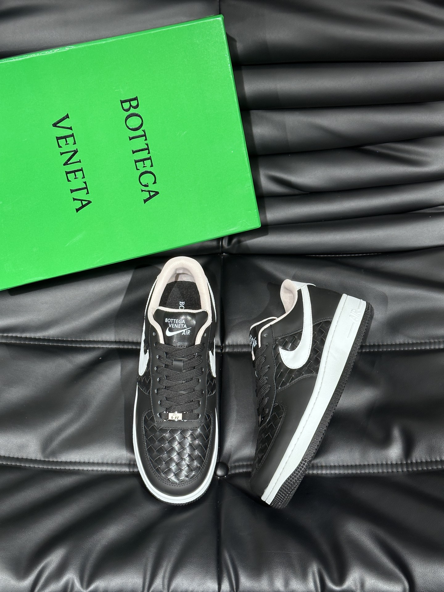 보테가 베네타 Bottega Veneta 스니커즈