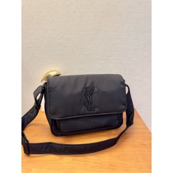 생로랑 Saint laurent/YSL 757146  니키 메신저 에코닐 블랙 32.5CM