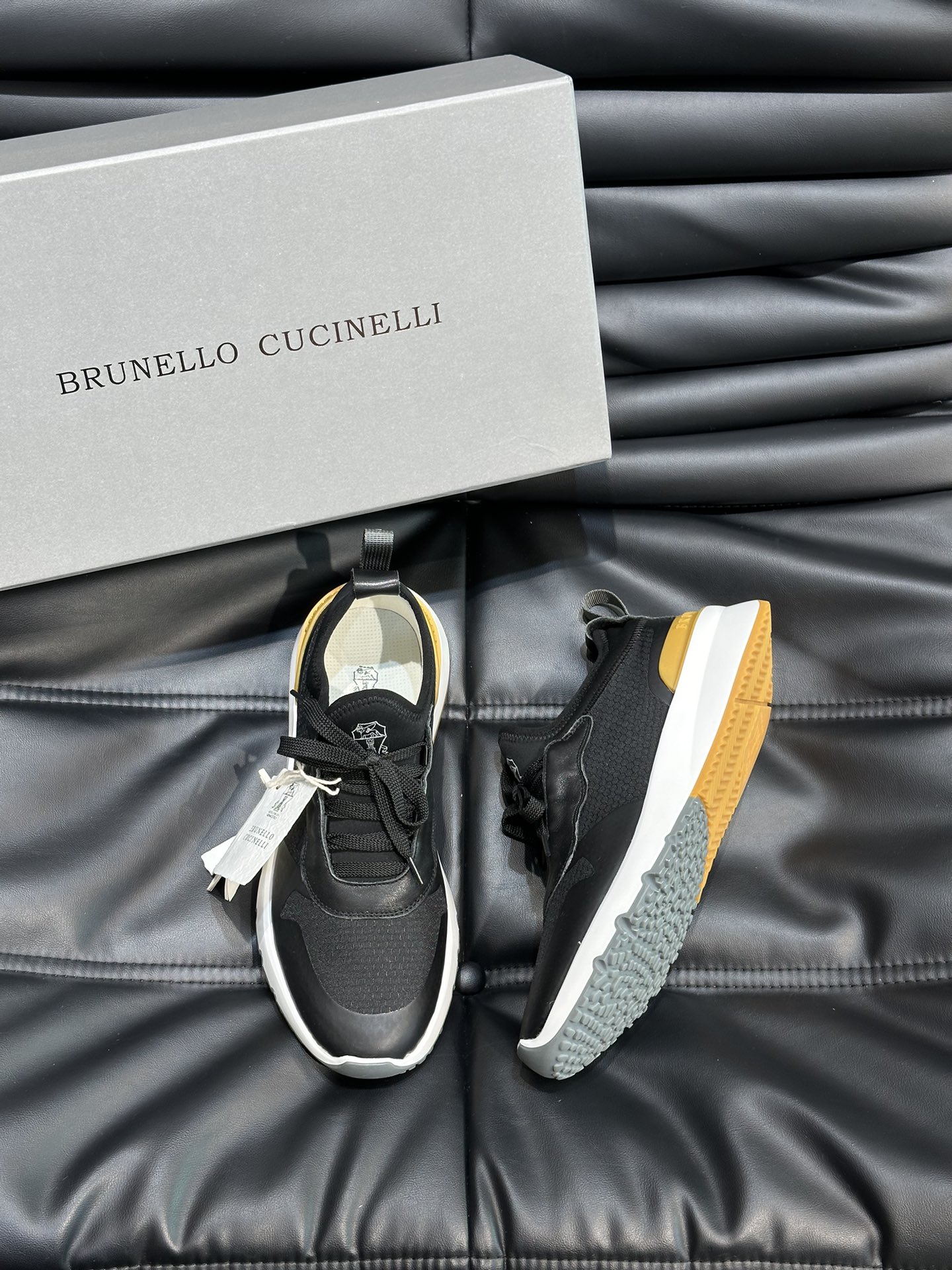 브루넬로 쿠치넬리 Brunello Cucineli 스니커즈