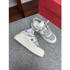 발렌티노 Valentino 스니커즈