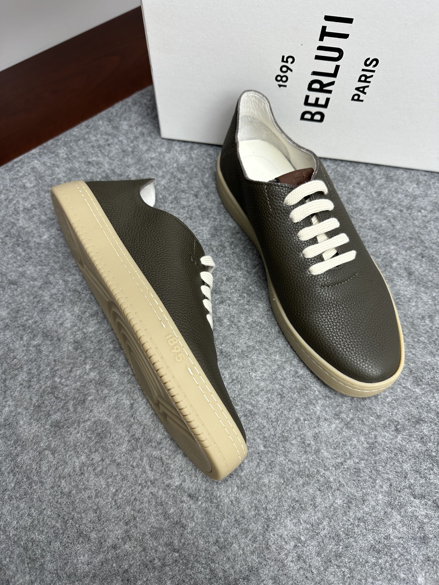 벨루티 Berluti 스니커즈