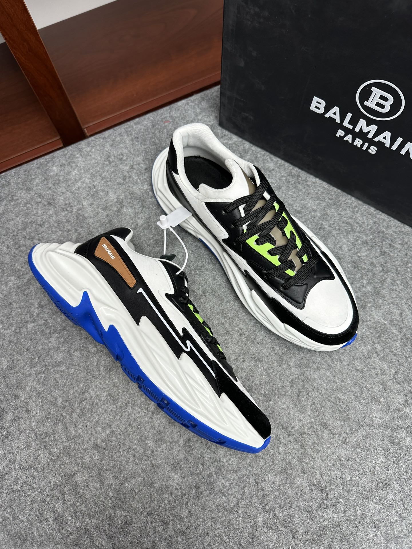 발망 Balmain 스니커즈