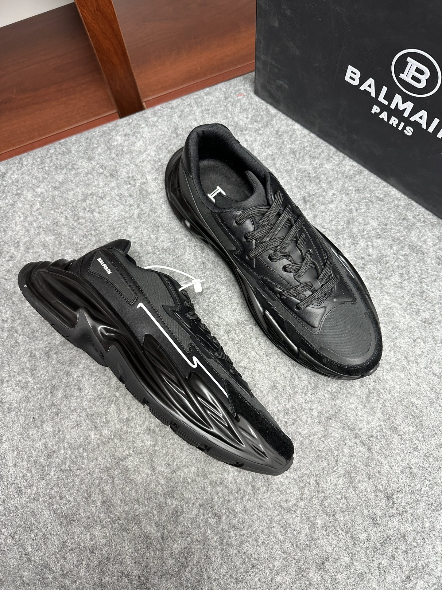 발망 Balmain 스니커즈