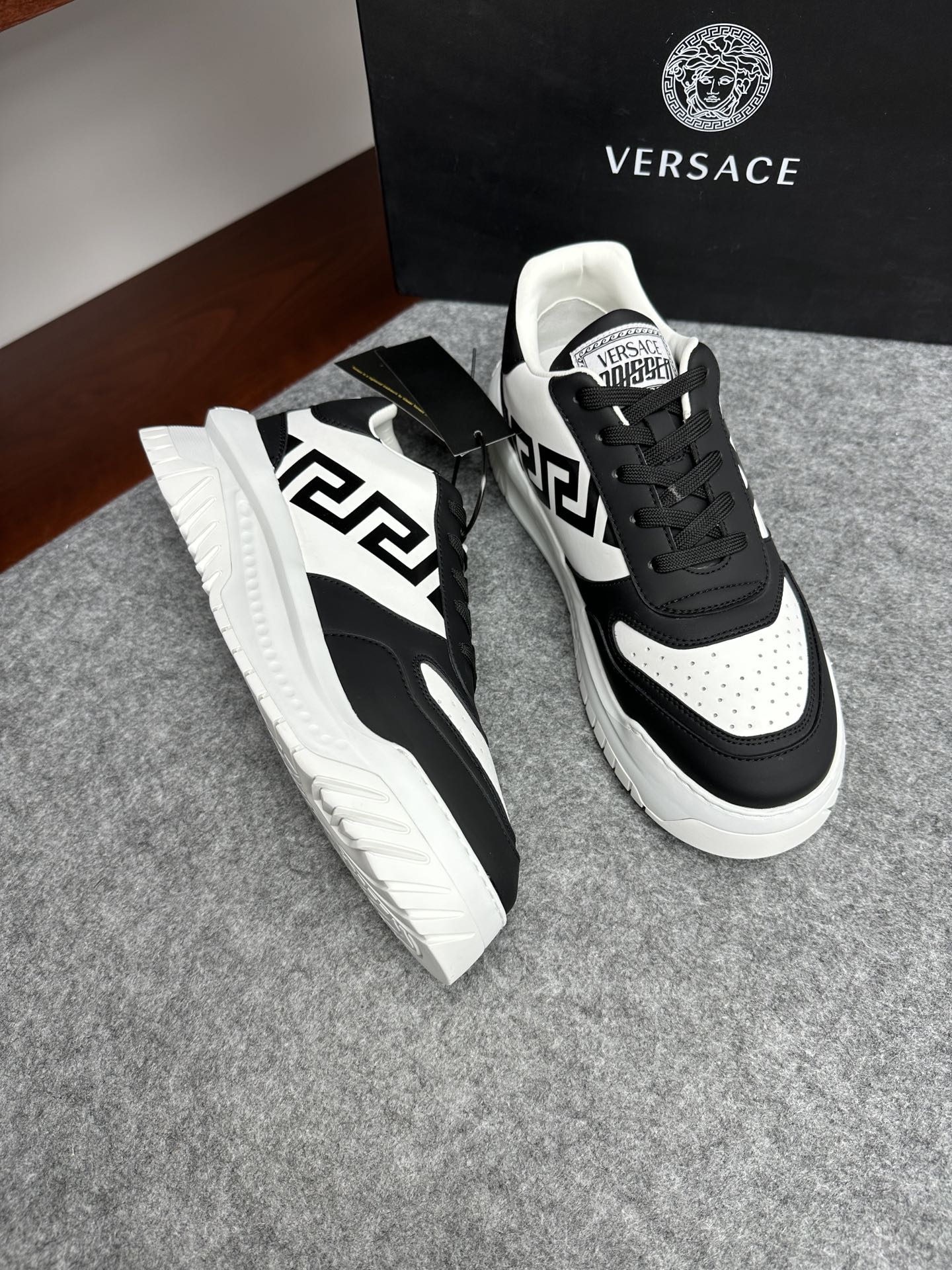 베르사체 Versace 스니커즈