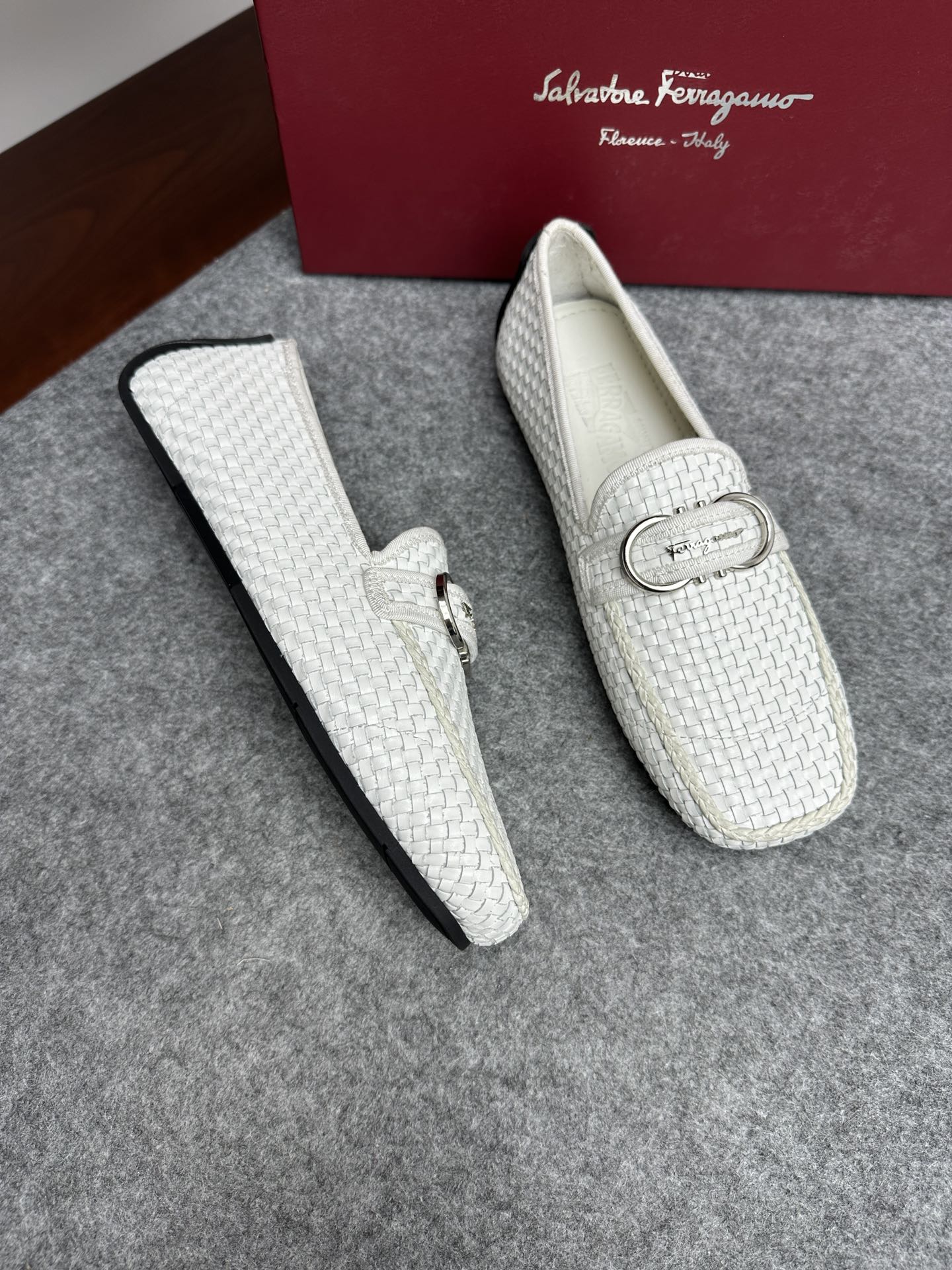 살바토레 페라가모 Salvatore Ferragamo 로퍼