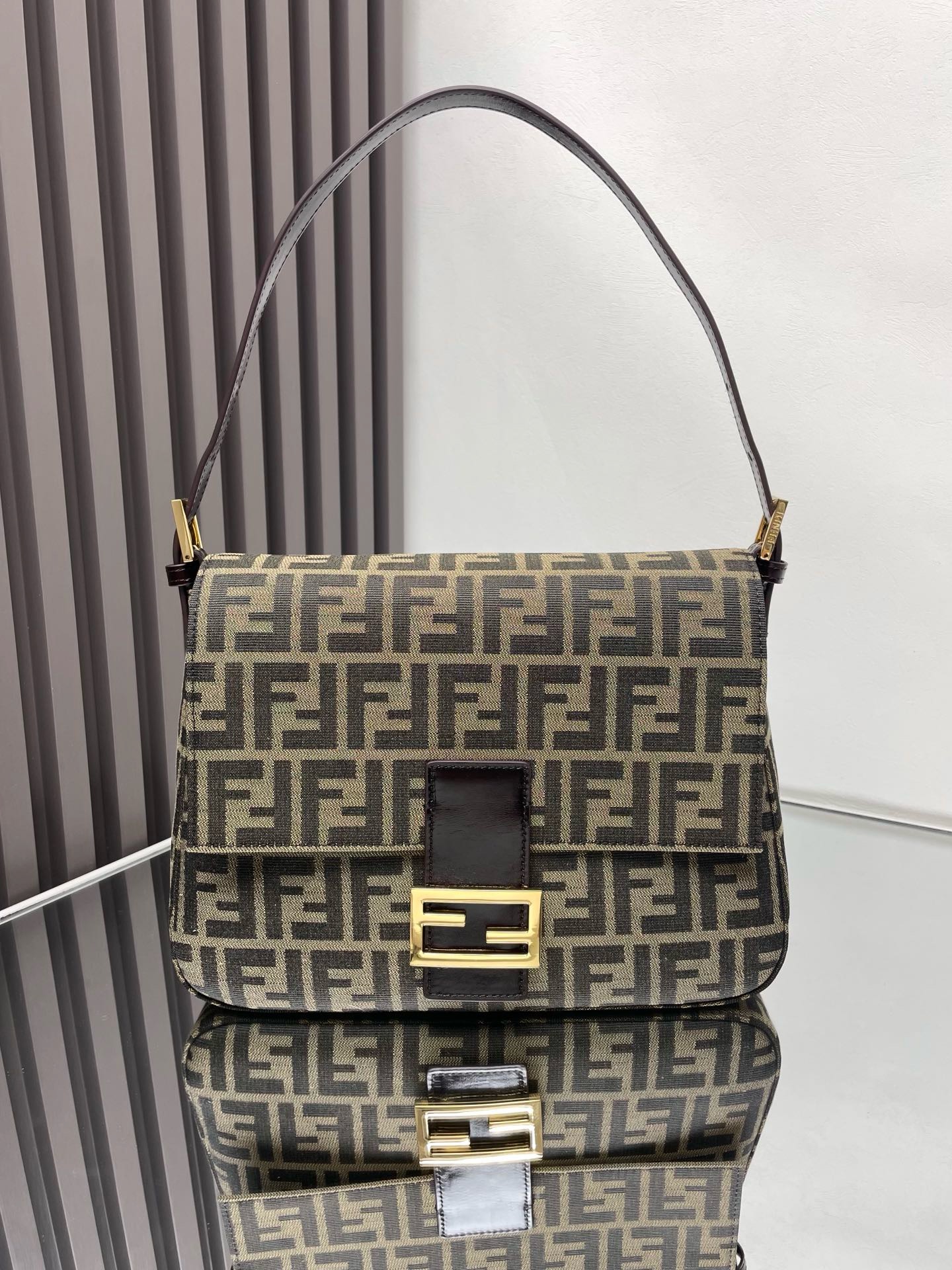 펜디 FENDI Vintage 8008 숄더백  29CM