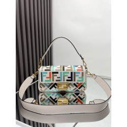 펜디 FENDI Baguette 0159B89 크로스 백 26CM