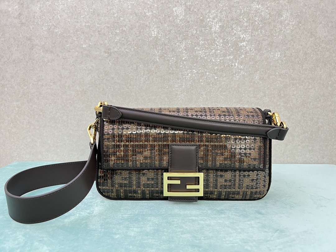 펜디 FENDI Baguette 8600 크로스 백 26CM