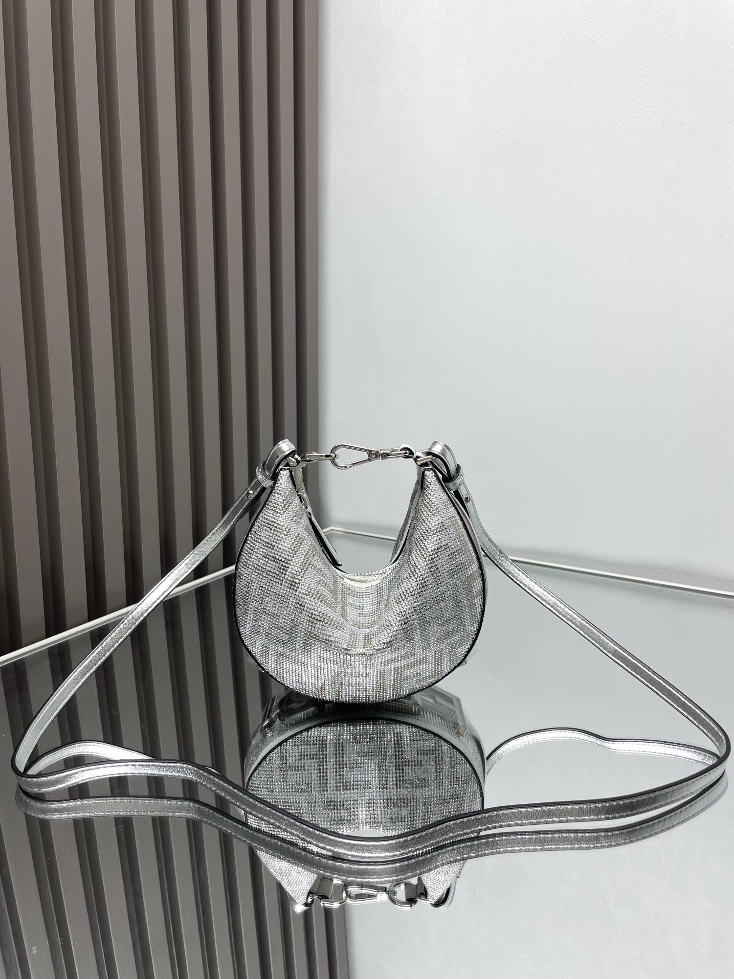 펜디 FENDI 8043 탑 핸들백 35CM