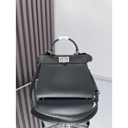 펜디 FENDI 327 ICONIC PEEKABOO ISEEU 탑 핸들백 27CM