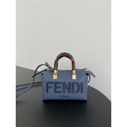 펜디 FENDI 067 Mini ByThe Way 미니 보스턴백 17CM