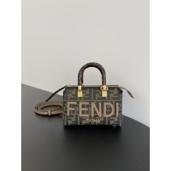 펜디 FENDI 067 Mini ByThe Way 미니 보스턴백 17CM