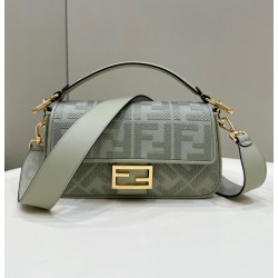 펜디 FENDI Baguette 0159 크로스 백 27CM